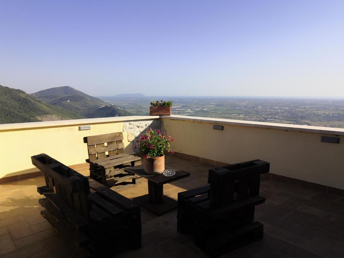 La Rupe Bed And Breakfast Νόρμα Εξωτερικό φωτογραφία
