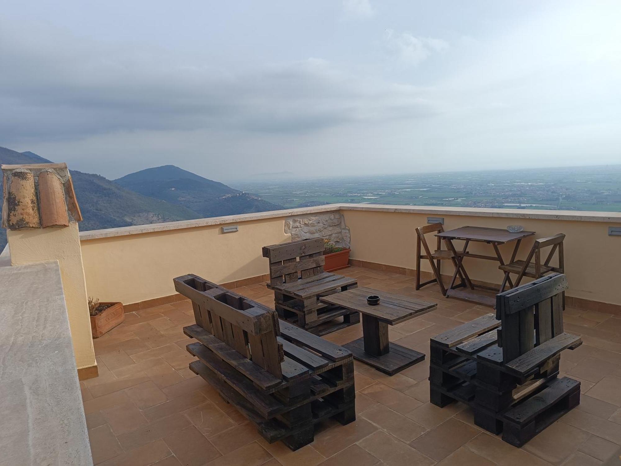La Rupe Bed And Breakfast Νόρμα Δωμάτιο φωτογραφία