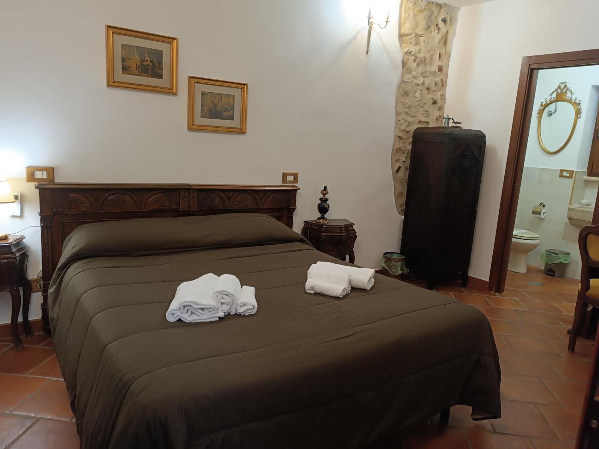 La Rupe Bed And Breakfast Νόρμα Δωμάτιο φωτογραφία