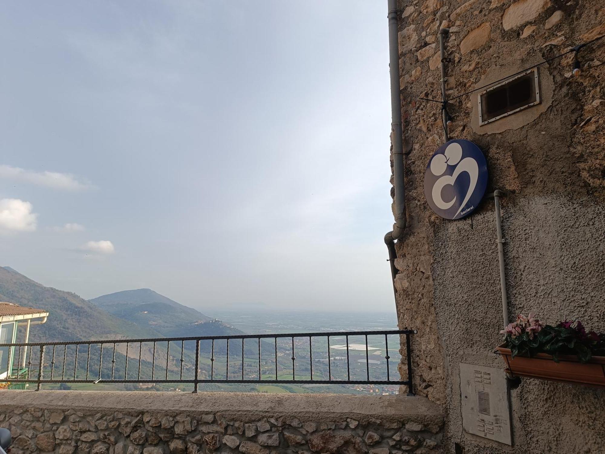 La Rupe Bed And Breakfast Νόρμα Δωμάτιο φωτογραφία